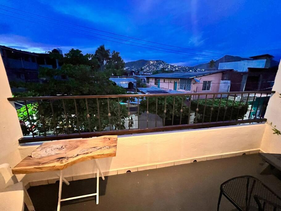 Lovely Studio Apartment With Balcony Ac & Wi-Fi, Minutes From Downtown! Zihuatanejo Exterior foto