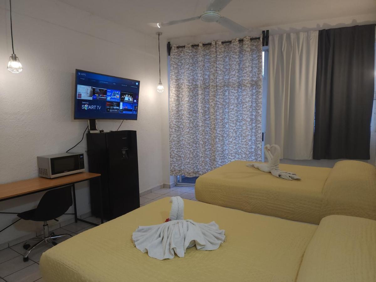 Lovely Studio Apartment With Balcony Ac & Wi-Fi, Minutes From Downtown! Zihuatanejo Exterior foto